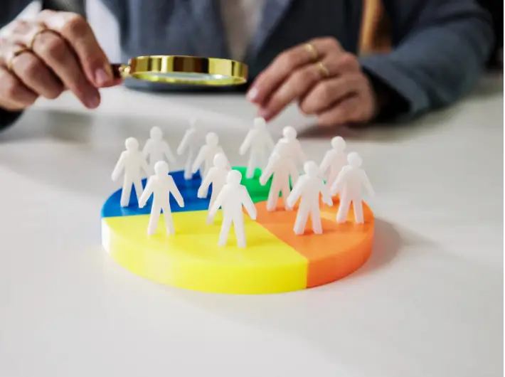 Segmentación del ámbito geográfico y público objetivo